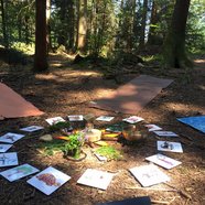 Familienyoga und Kräuterschätze